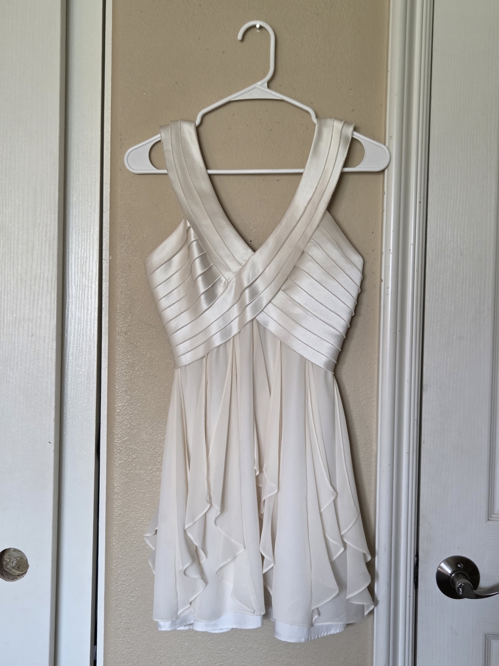 BCBGMAXAZRIA Ivory Silk Cocktail Mini Dress